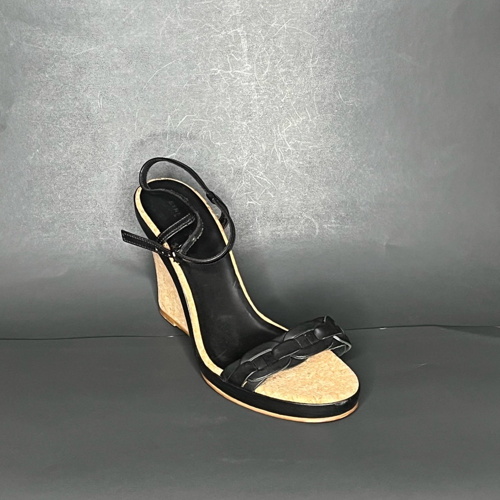 Strenesse designer showroom sample. Wedge cork. Black